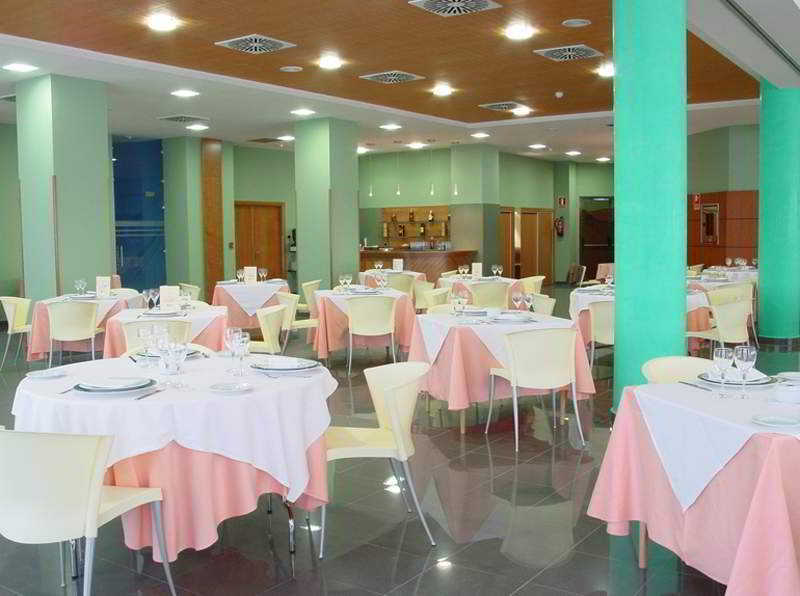 Hotel Silvota Lugo de Llanera Ресторант снимка